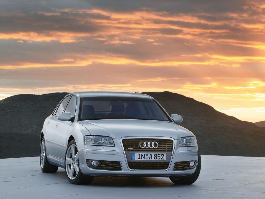  Audi A8 4.2 Quattro (D3) 2005 года  (фото 5 из 9)